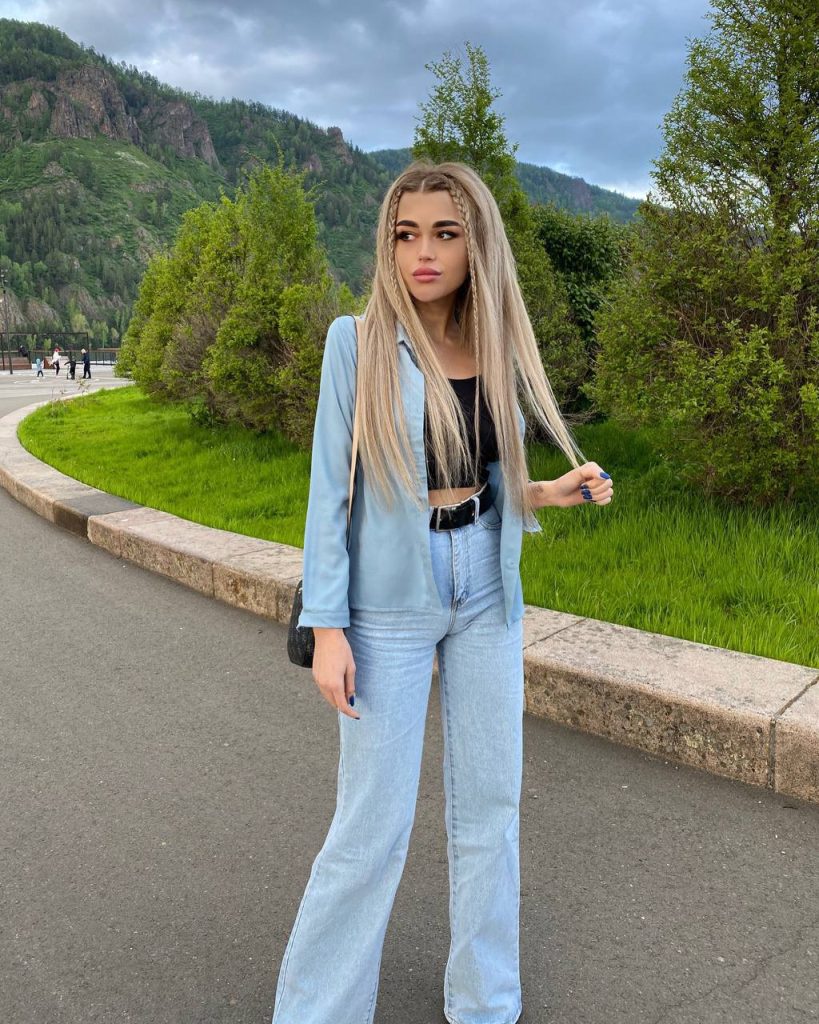 Russian escort from Dana in Dubai