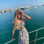 Russian escort from Dana Dubai works in